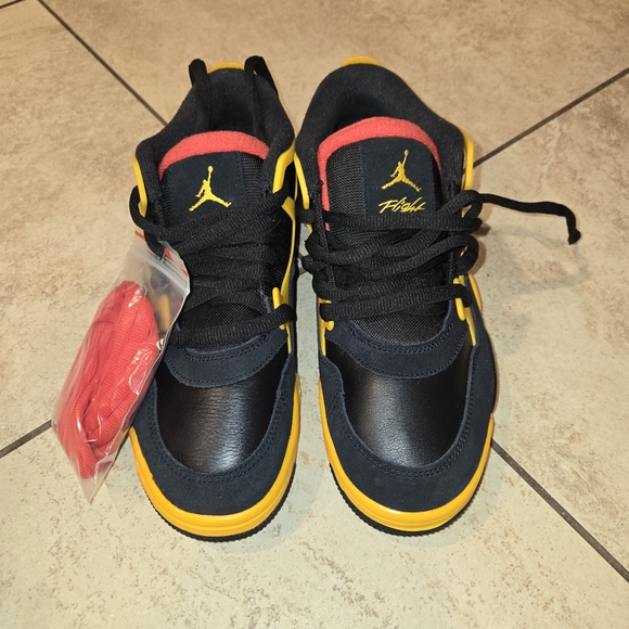Air Jordan 4 RM \